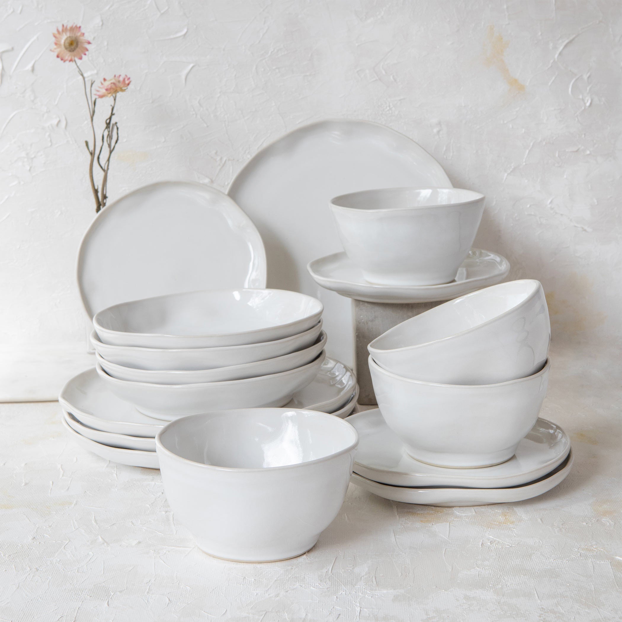 Forma Cloud Place Setting