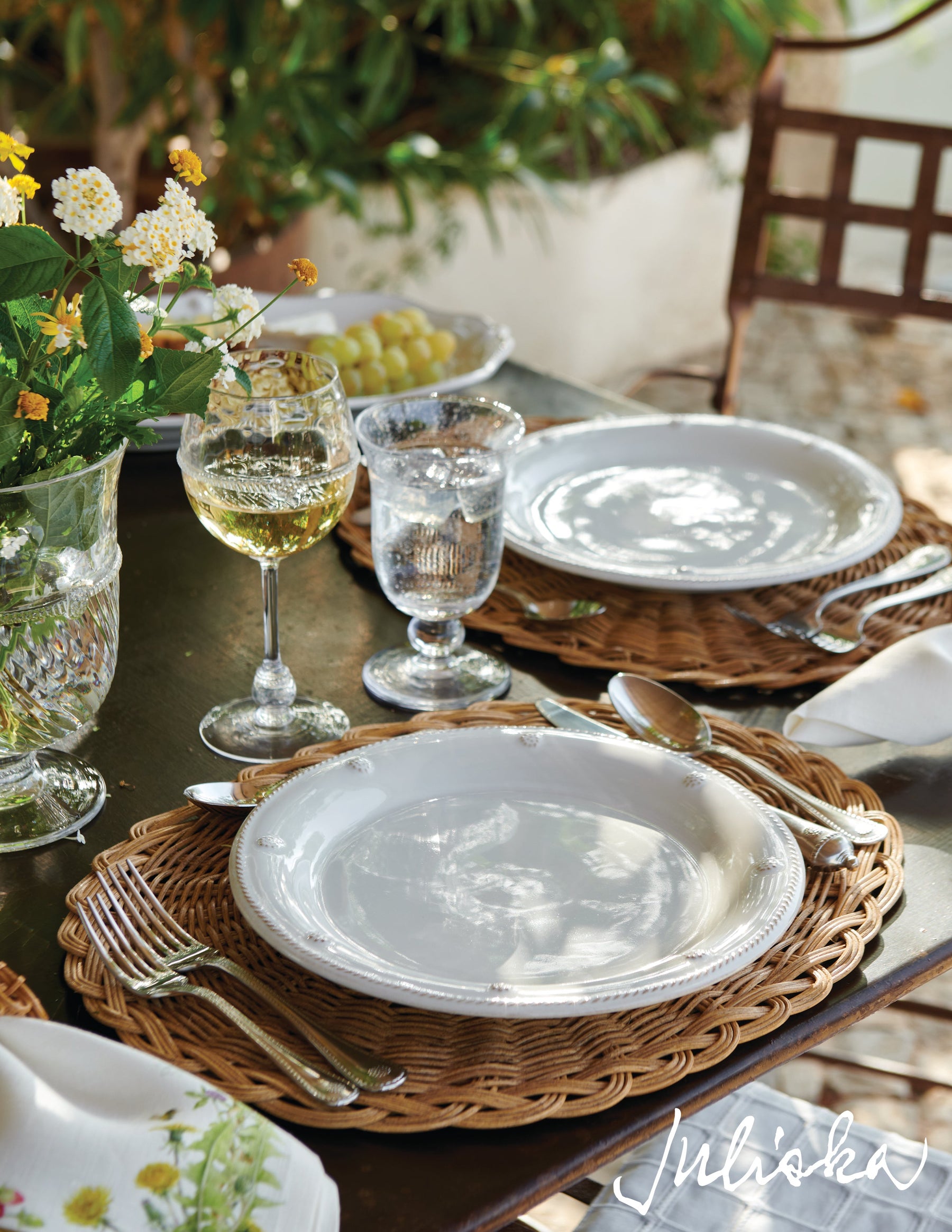 Dinnerware Sets
