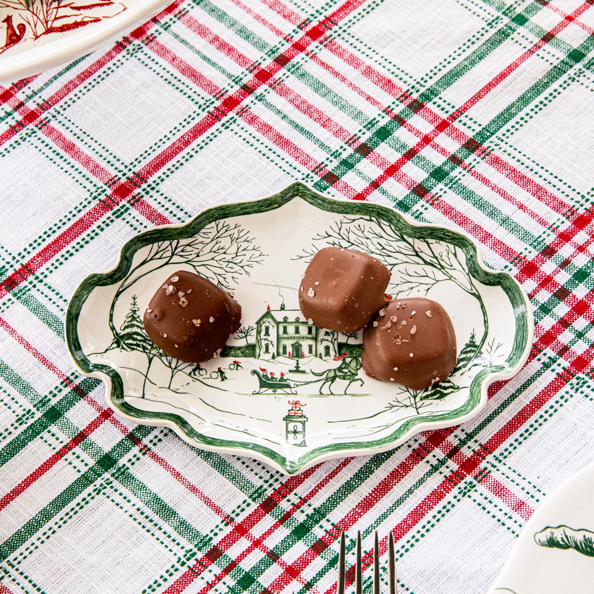 Country Estate Winter Frolic 7” Tray