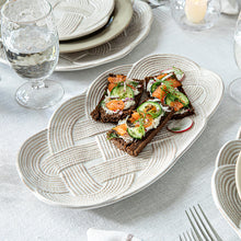 Le Panier Mystic Knot 15" Hostess Tray