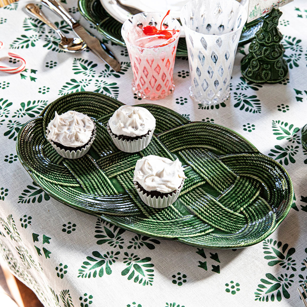 Le Panier Mystic Knot 15" Hostess Tray