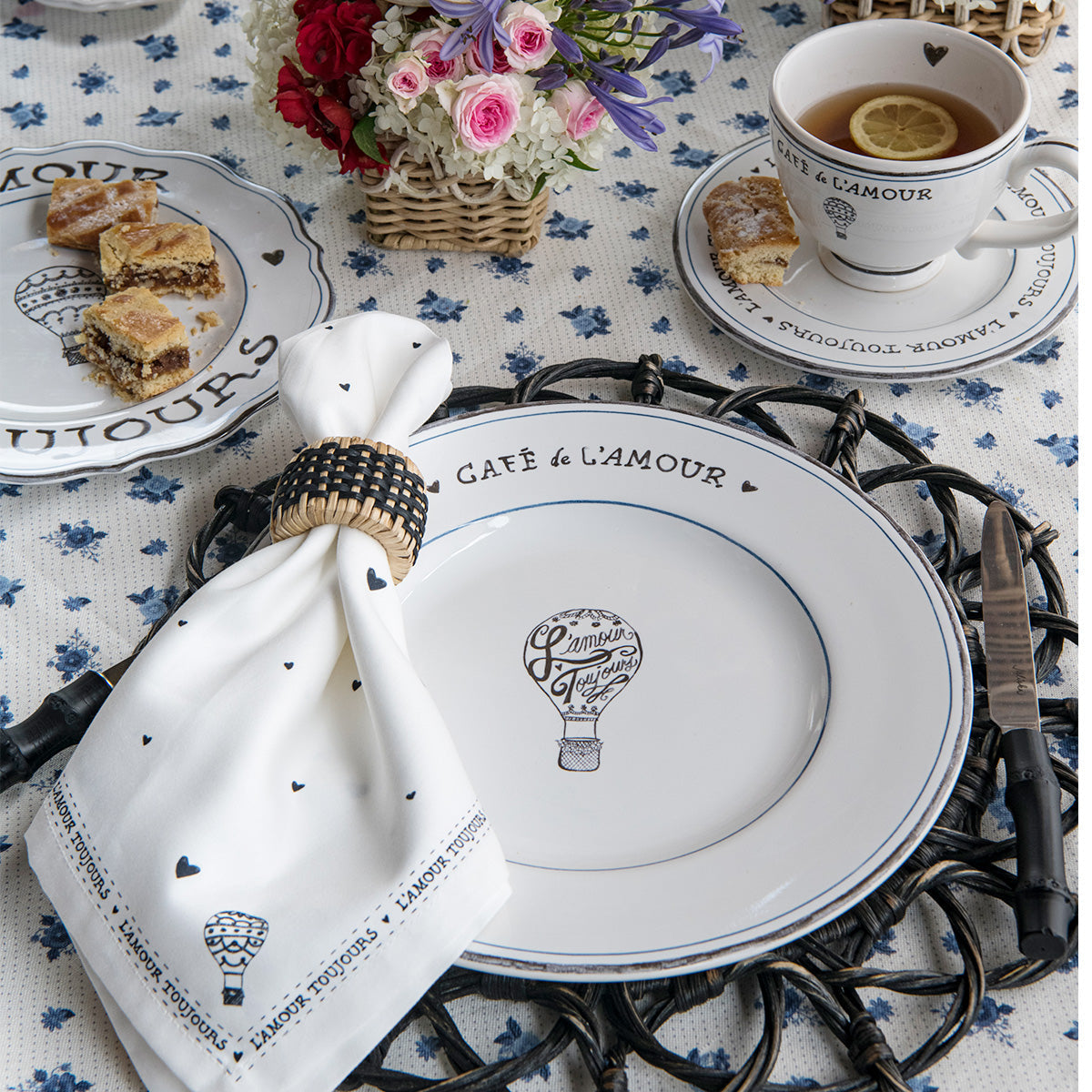 L'Amour Toujours Napkin
