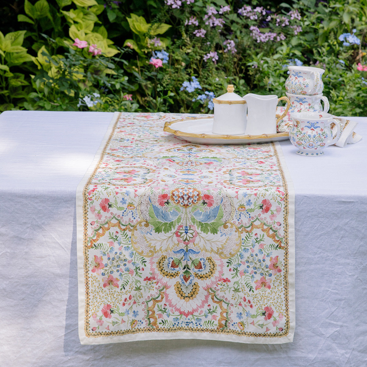Sofia Table Runner